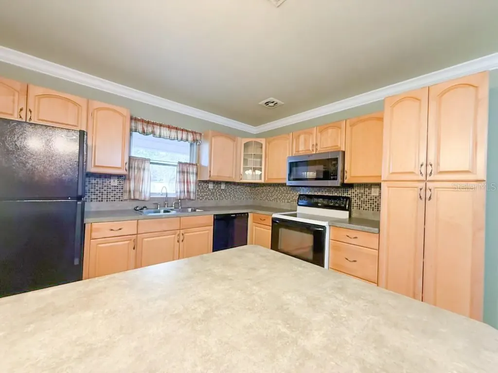 2208 Community Way Sanford FL 32771