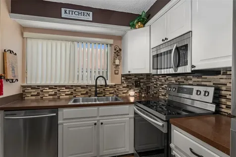 7435 Abington Way Weeki Wachee FL 34613