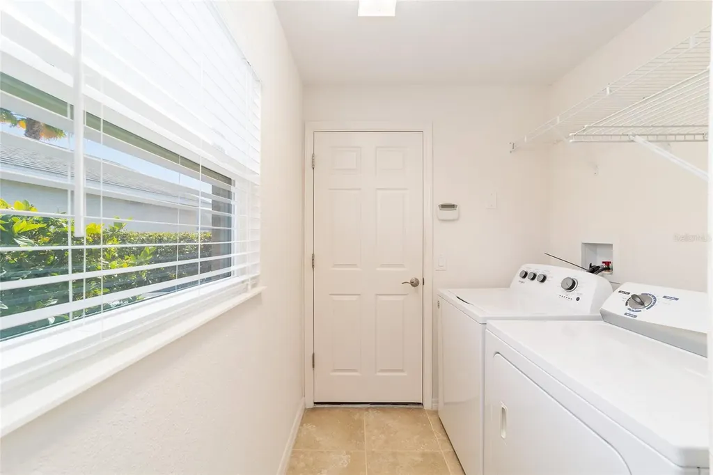 5076 Neptune Circle Oxford FL 34484