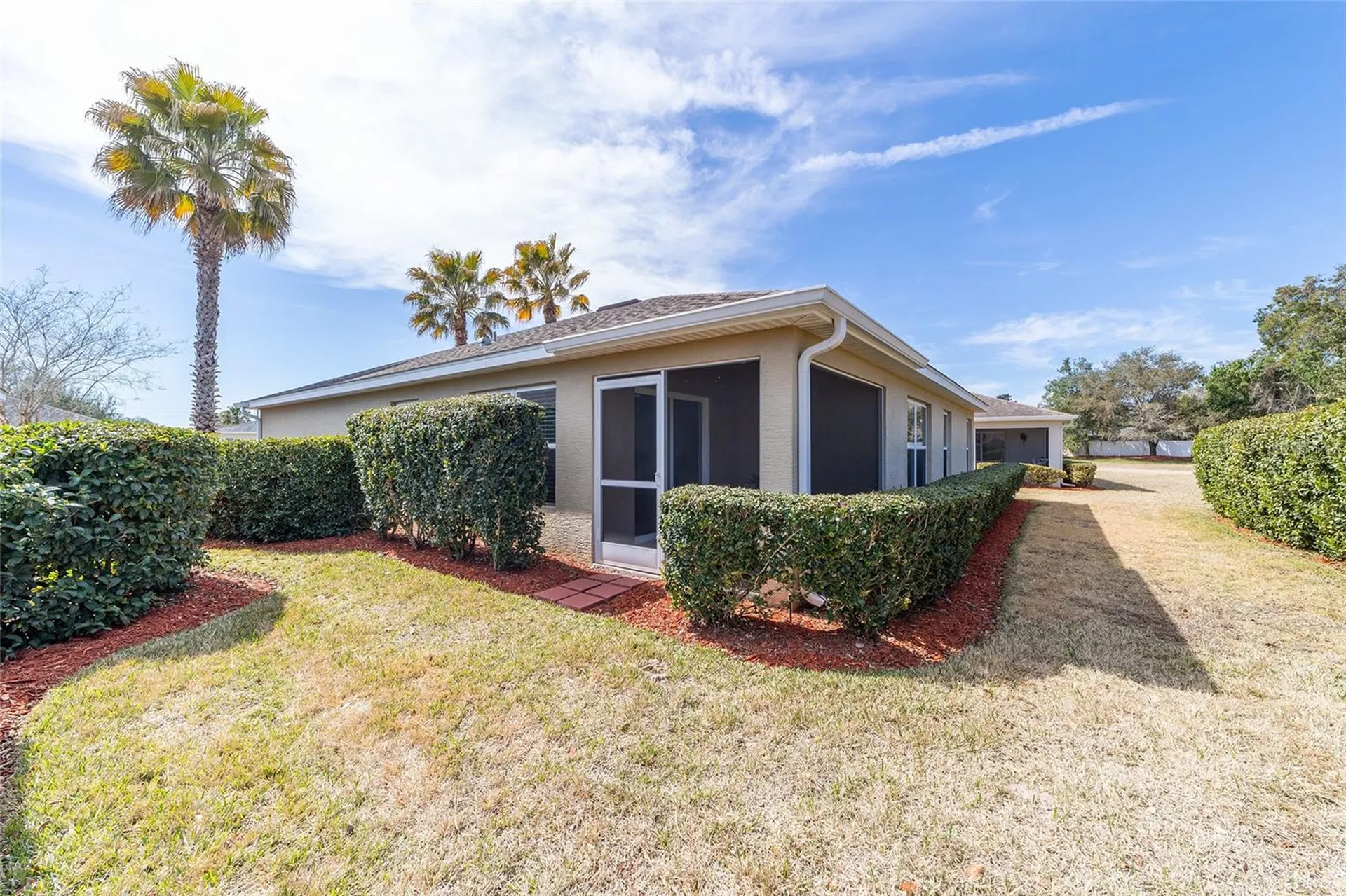 5076 Neptune Circle Oxford FL 34484