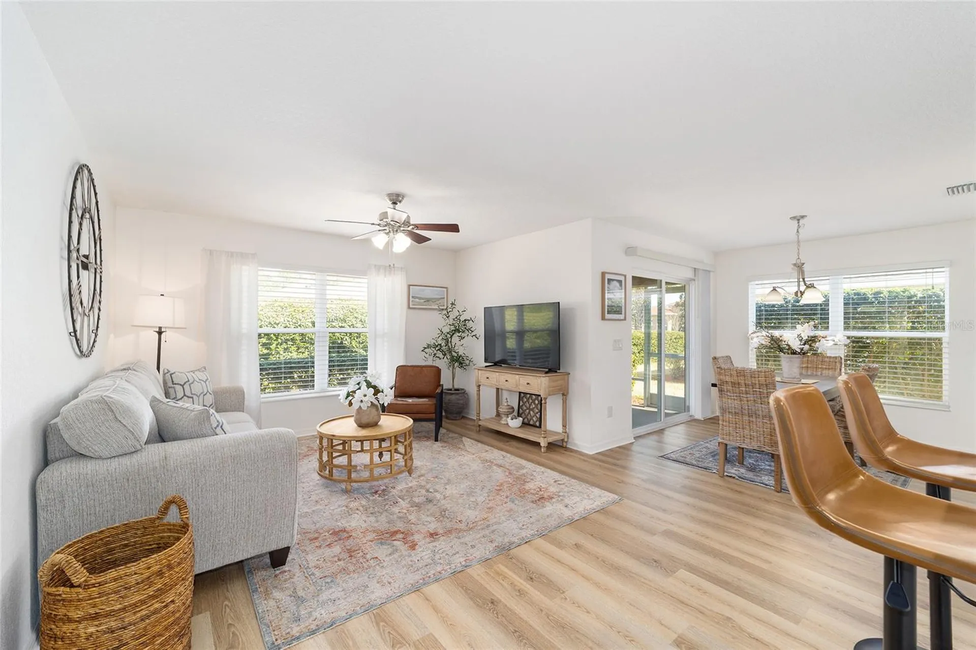 5076 Neptune Circle Oxford FL 34484