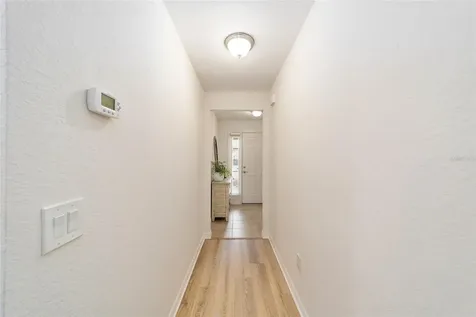 5076 Neptune Circle Oxford FL 34484