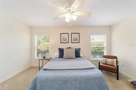 5076 Neptune Circle Oxford FL 34484