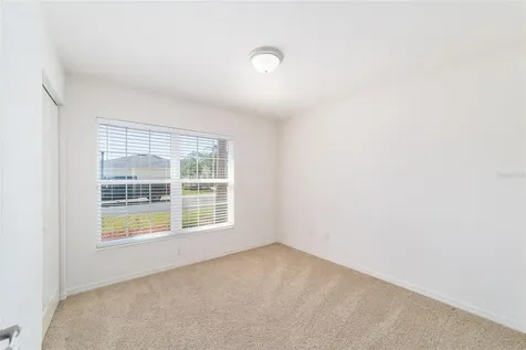5076 Neptune Circle Oxford FL 34484