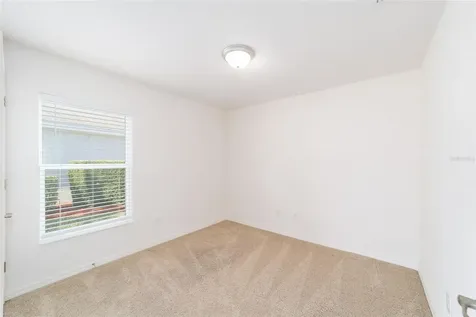 5076 Neptune Circle Oxford FL 34484