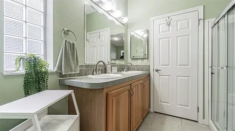 37436 Lilly Bea Avenue Zephyrhills FL 33541