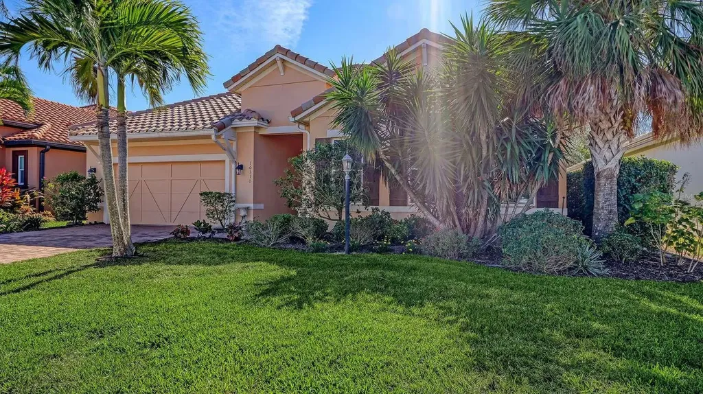 10310 Eastwood Drive Bradenton FL 34211