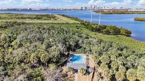 4607 Tuscan Loon Drive Tampa FL 33619