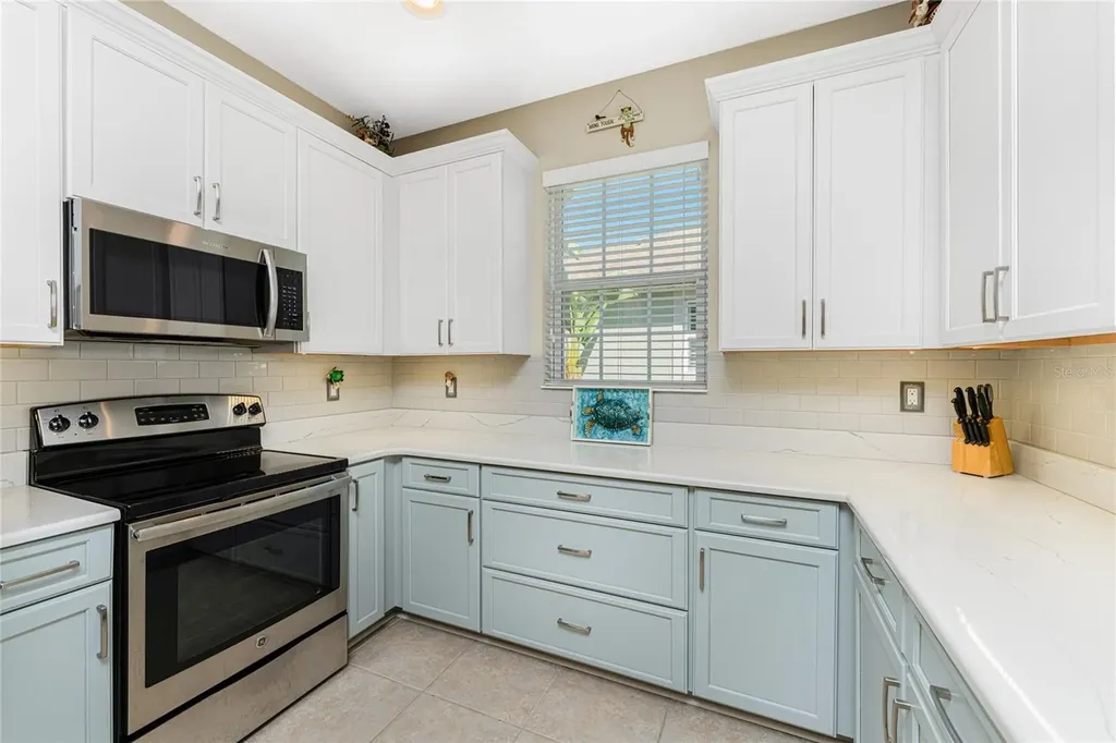 215 Fontanelle Circle Venice FL 34292