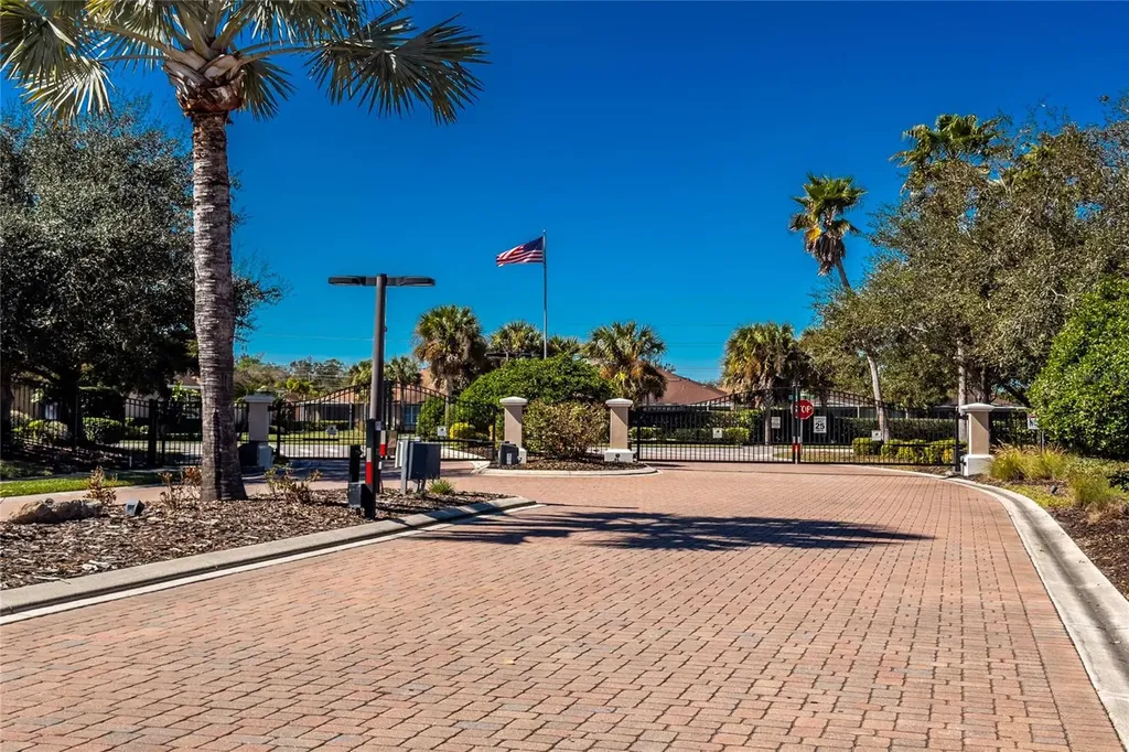 215 Fontanelle Circle Venice FL 34292
