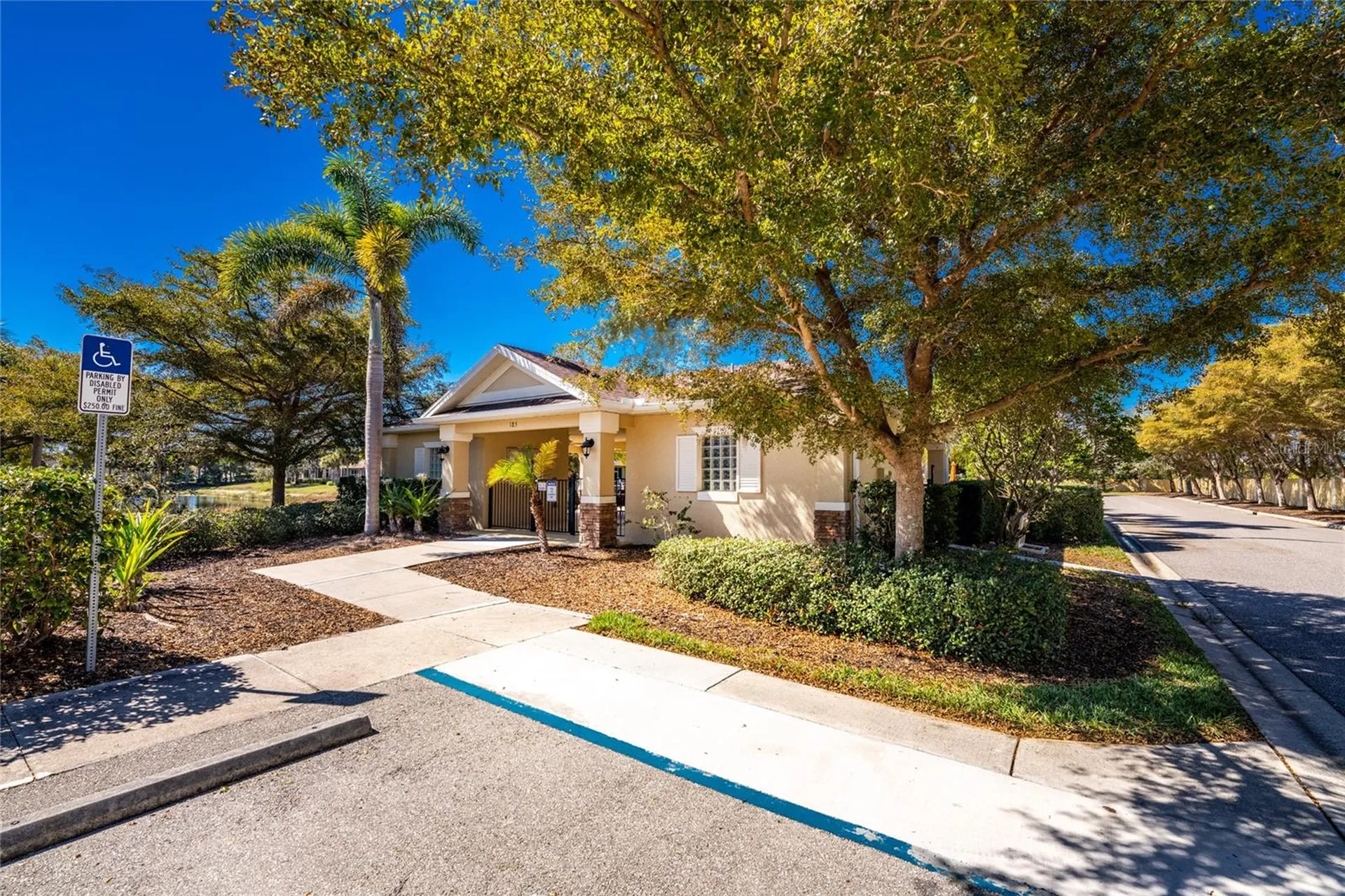 215 Fontanelle Circle Venice FL 34292