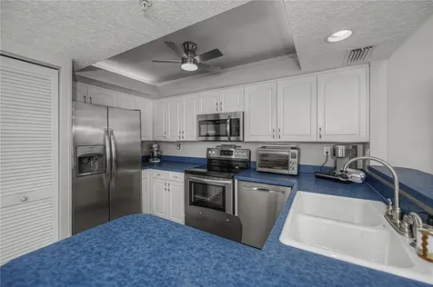 2255 N Beach Road Englewood FL 34223