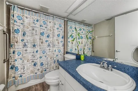 2255 N Beach Road Englewood FL 34223