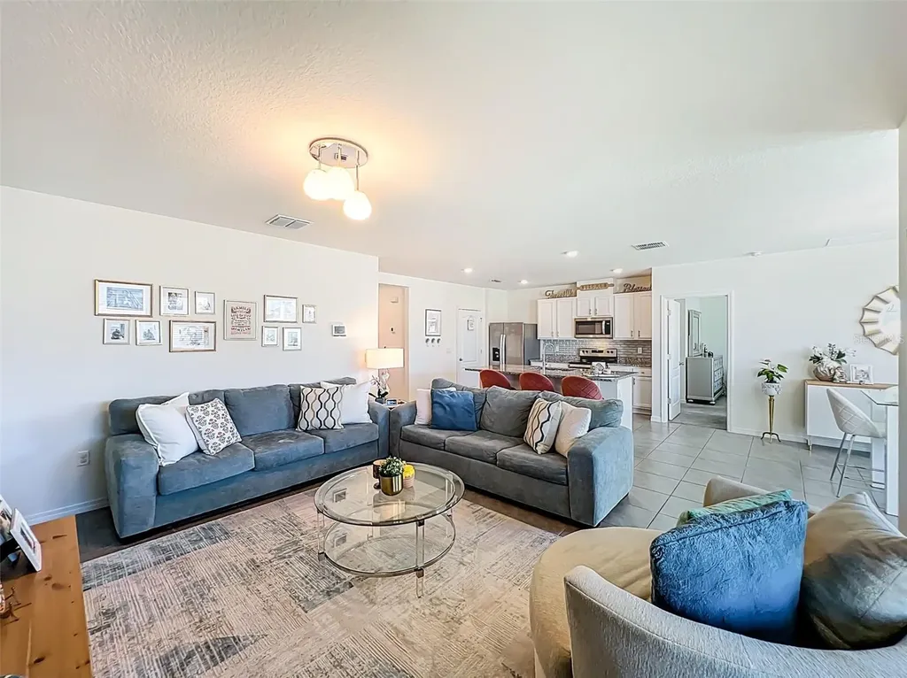1737 Aurora Ridge Drive Zellwood FL 32798
