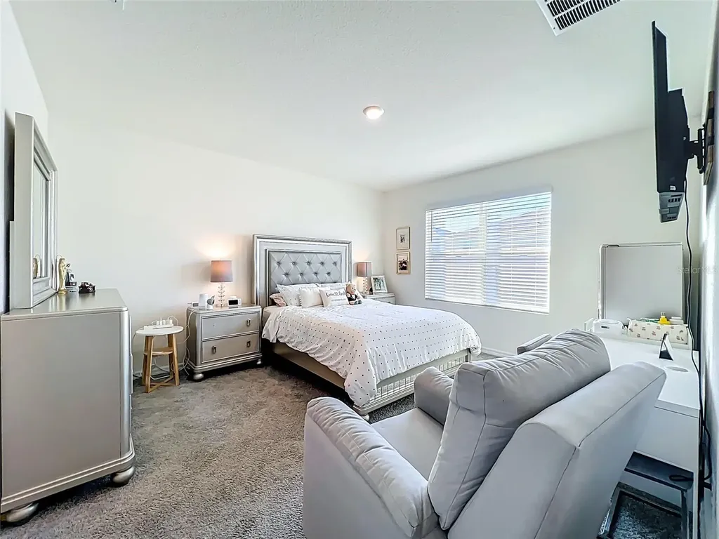 1737 Aurora Ridge Drive Zellwood FL 32798