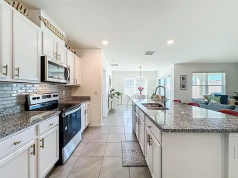 1737 Aurora Ridge Drive Zellwood FL 32798
