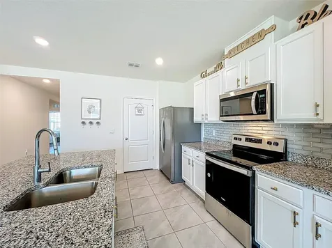 1737 Aurora Ridge Drive Zellwood FL 32798