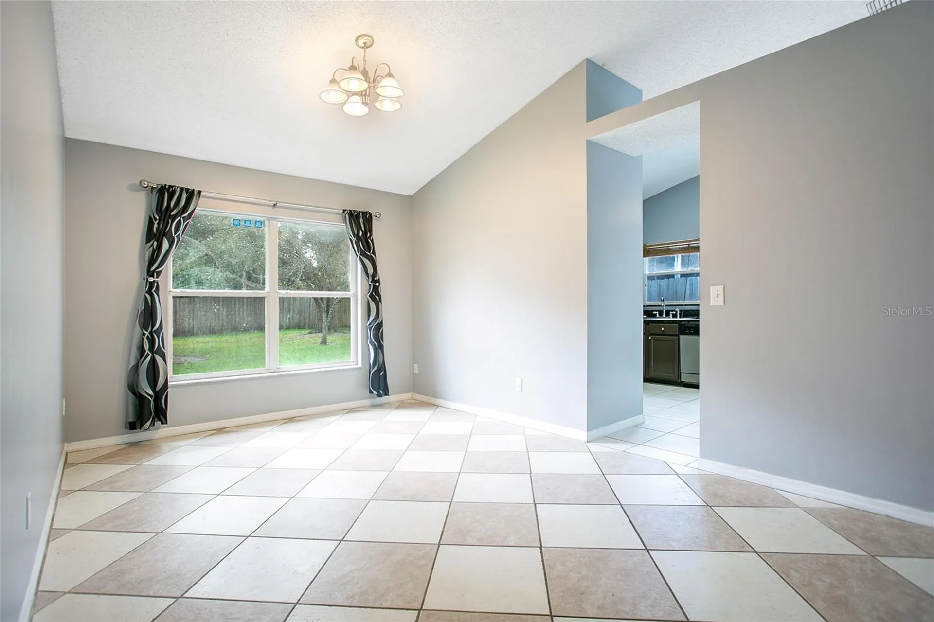 3724 Pickwick Drive Orlando FL 32817