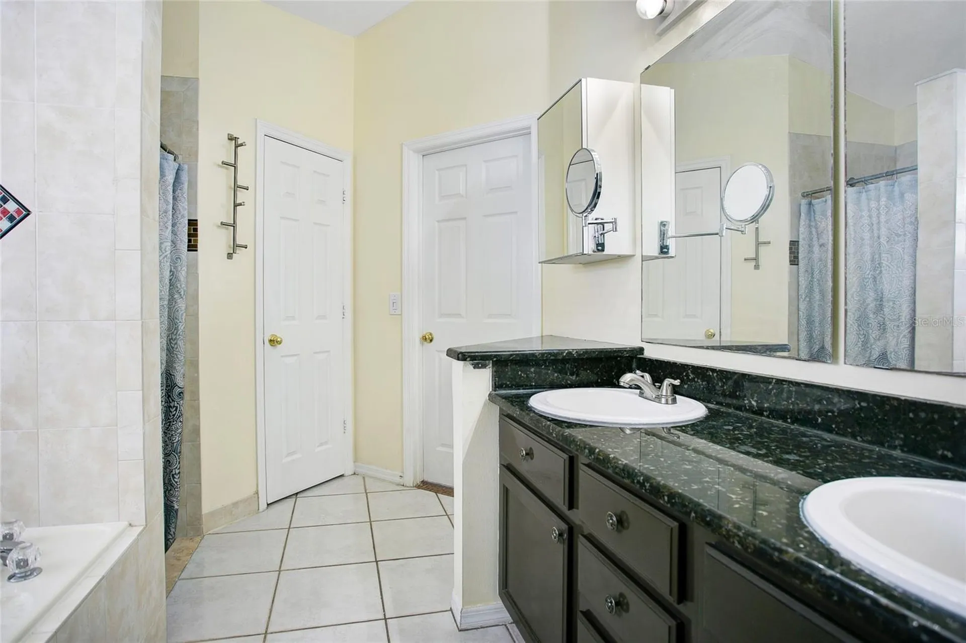 3724 Pickwick Drive Orlando FL 32817