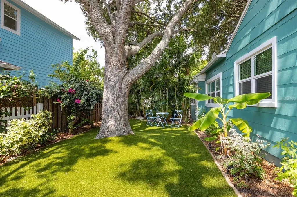 2709 Upton Street S Gulfport FL 33711