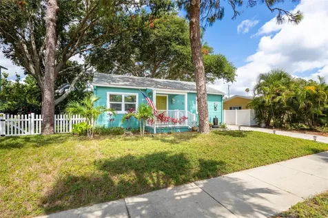 2709 Upton Street S Gulfport FL 33711