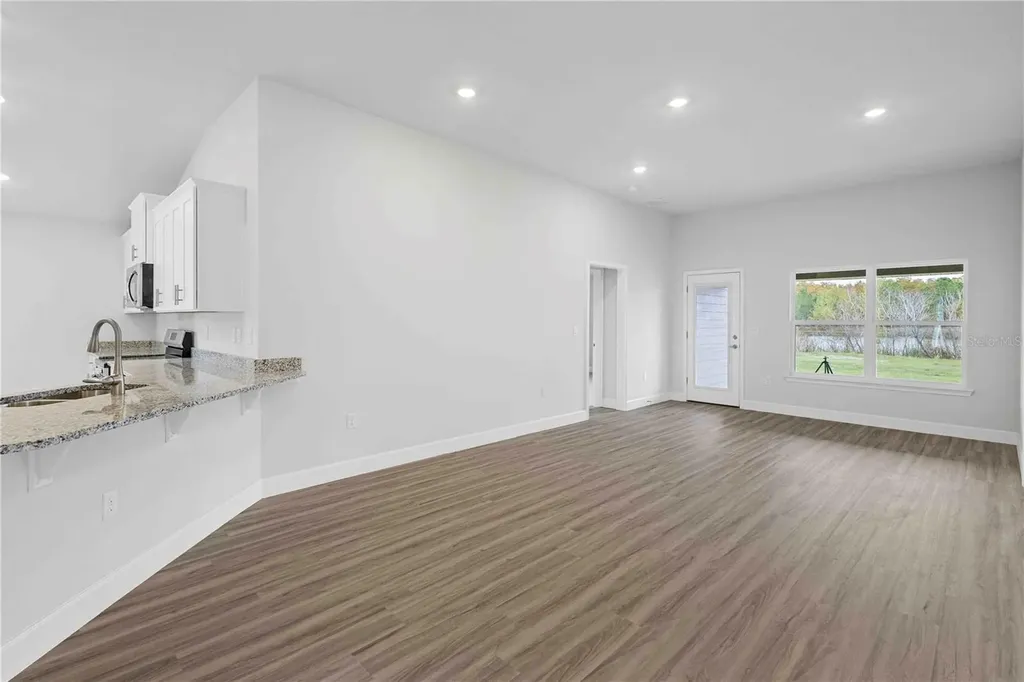 593 SW Bellflower Drive Lake City FL 32024