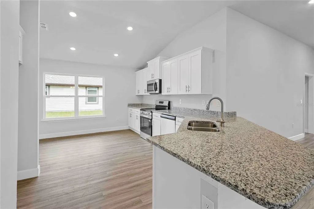 593 SW Bellflower Drive Lake City FL 32024