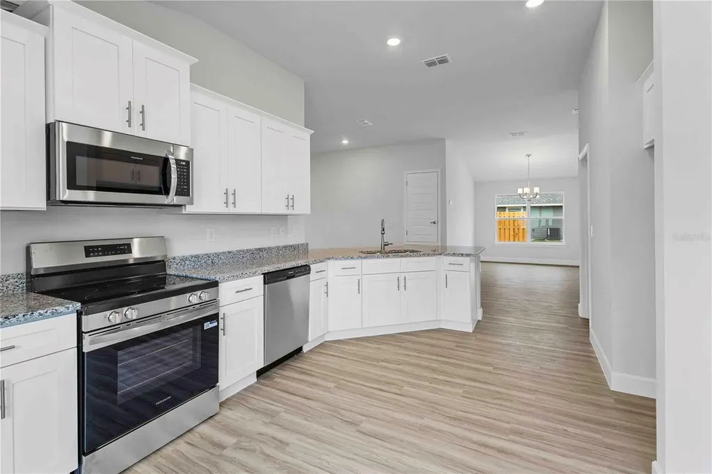 593 SW Bellflower Drive Lake City FL 32024