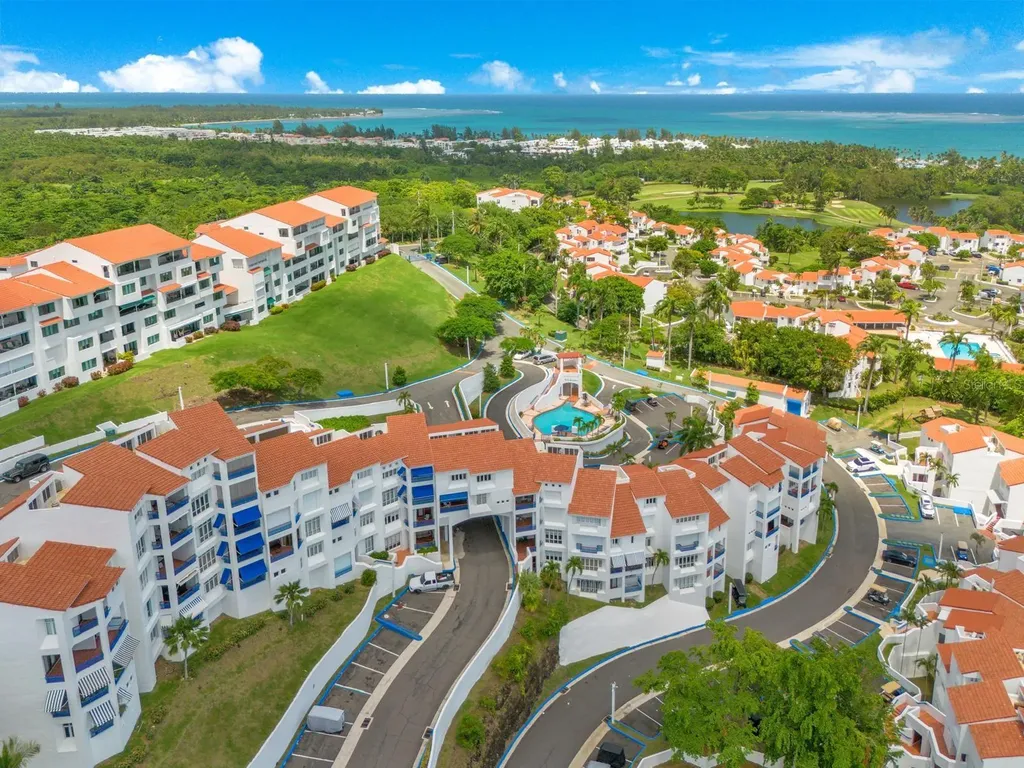 Villas Las Brisas Apt 9b Rio Mar Cluster Iv Rio Grande PR 00721