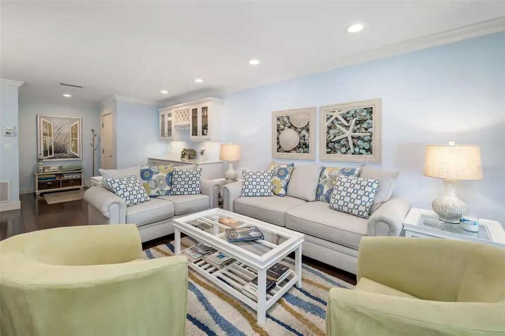 1169 W Peppertree Drive Sarasota FL 34242