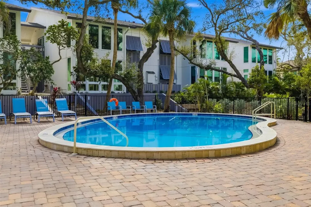 1169 W Peppertree Drive Sarasota FL 34242