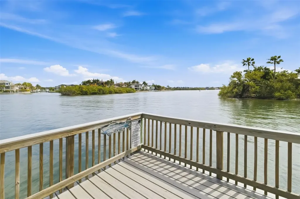 1169 W Peppertree Drive Sarasota FL 34242