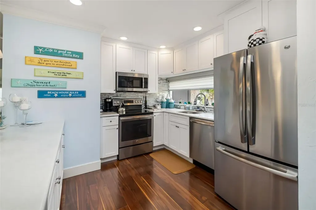 1169 W Peppertree Drive Sarasota FL 34242