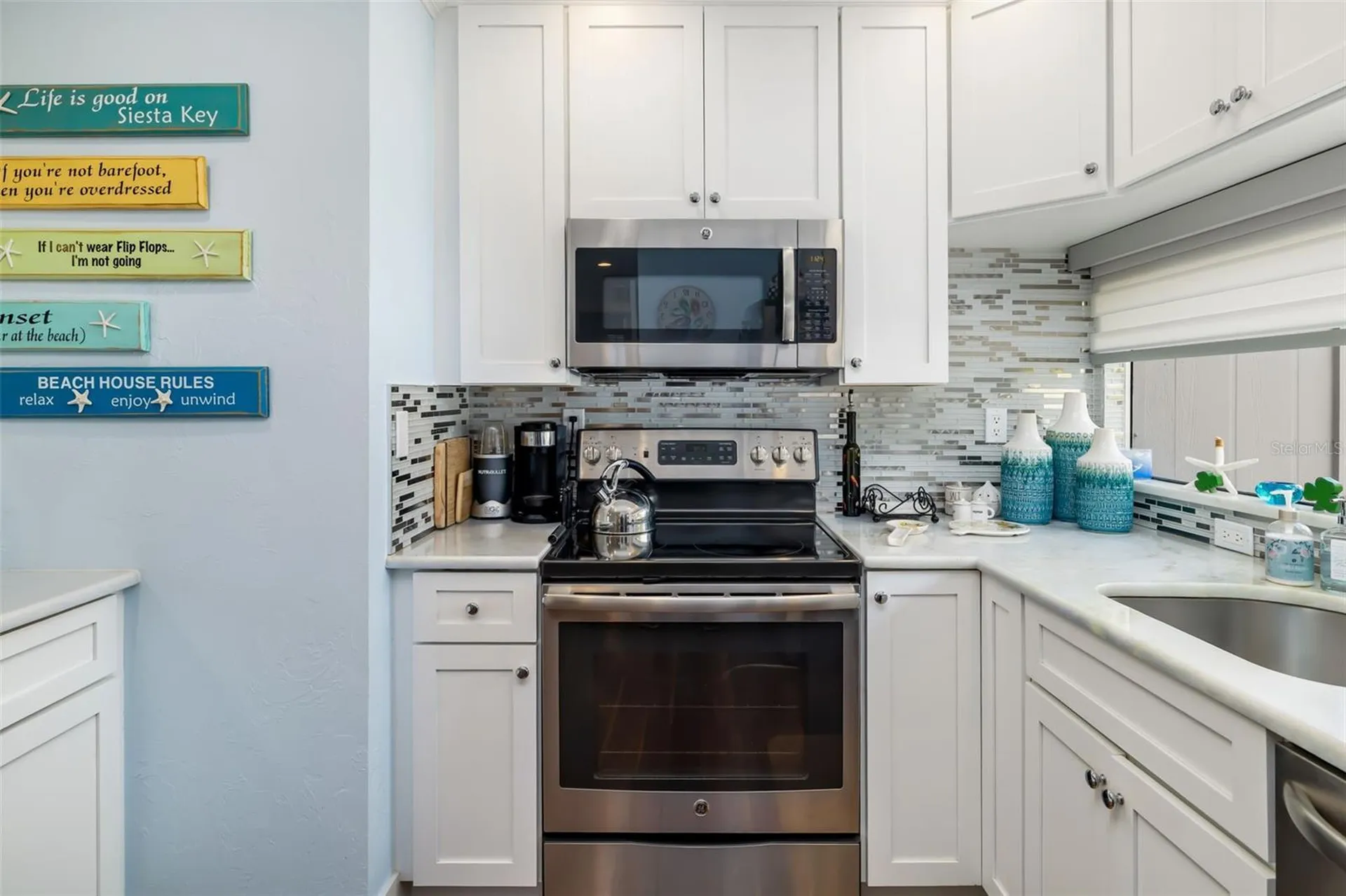 1169 W Peppertree Drive Sarasota FL 34242