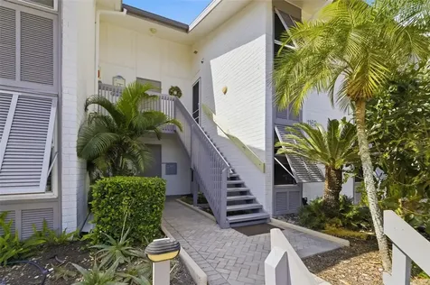 1169 W Peppertree Drive Sarasota FL 34242