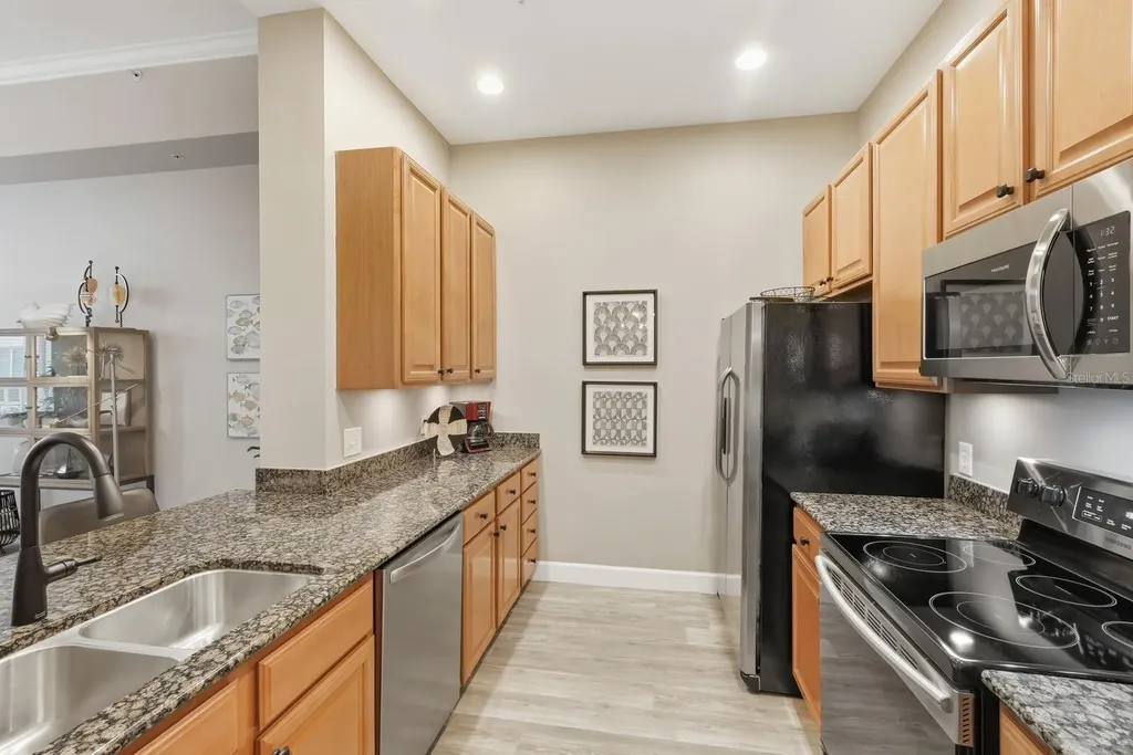 808 3rd Avenue W Bradenton FL 34205