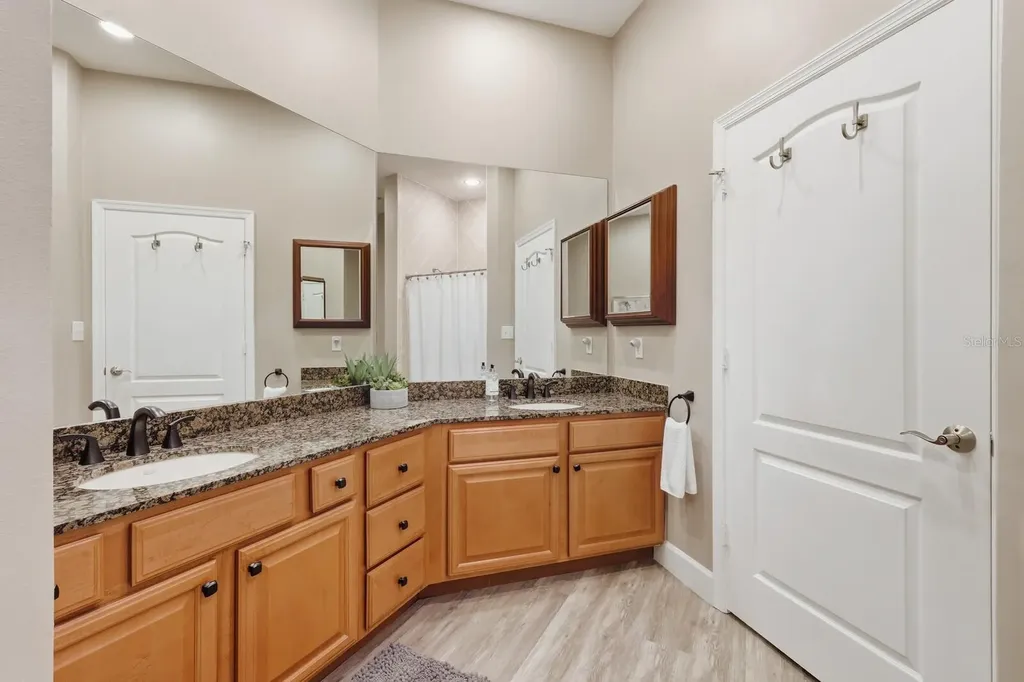 808 3rd Avenue W Bradenton FL 34205