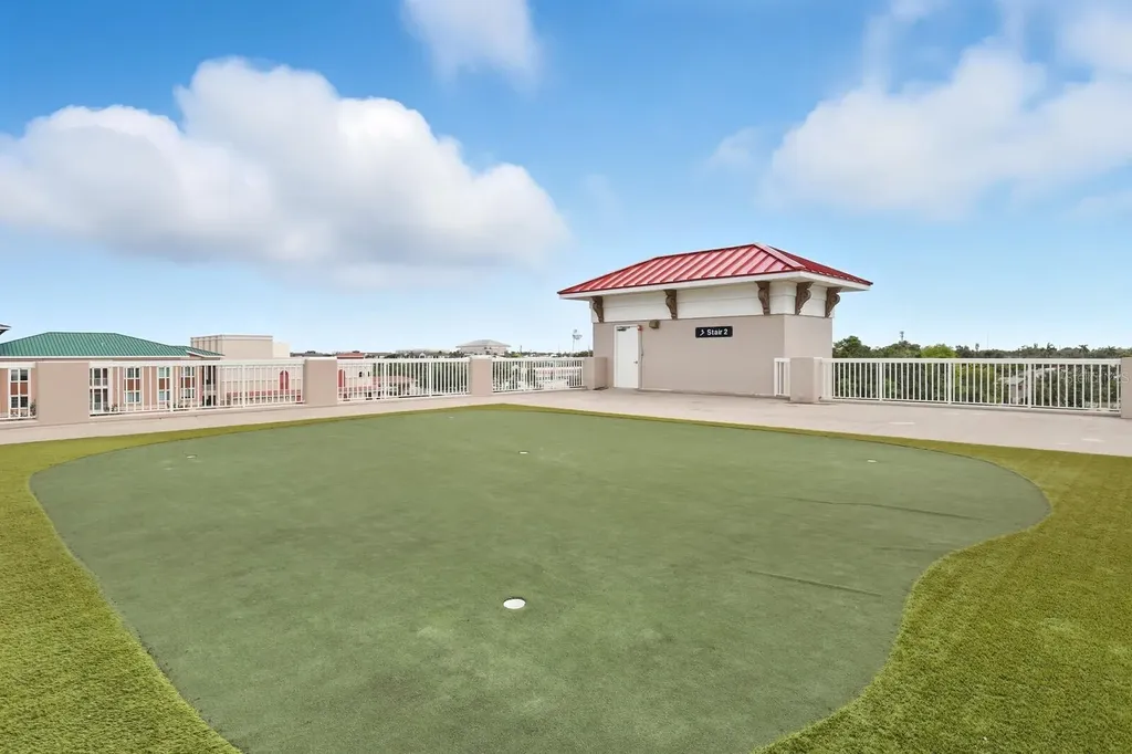 808 3rd Avenue W Bradenton FL 34205