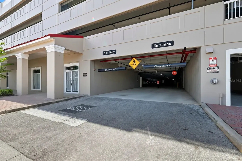 808 3rd Avenue W Bradenton FL 34205