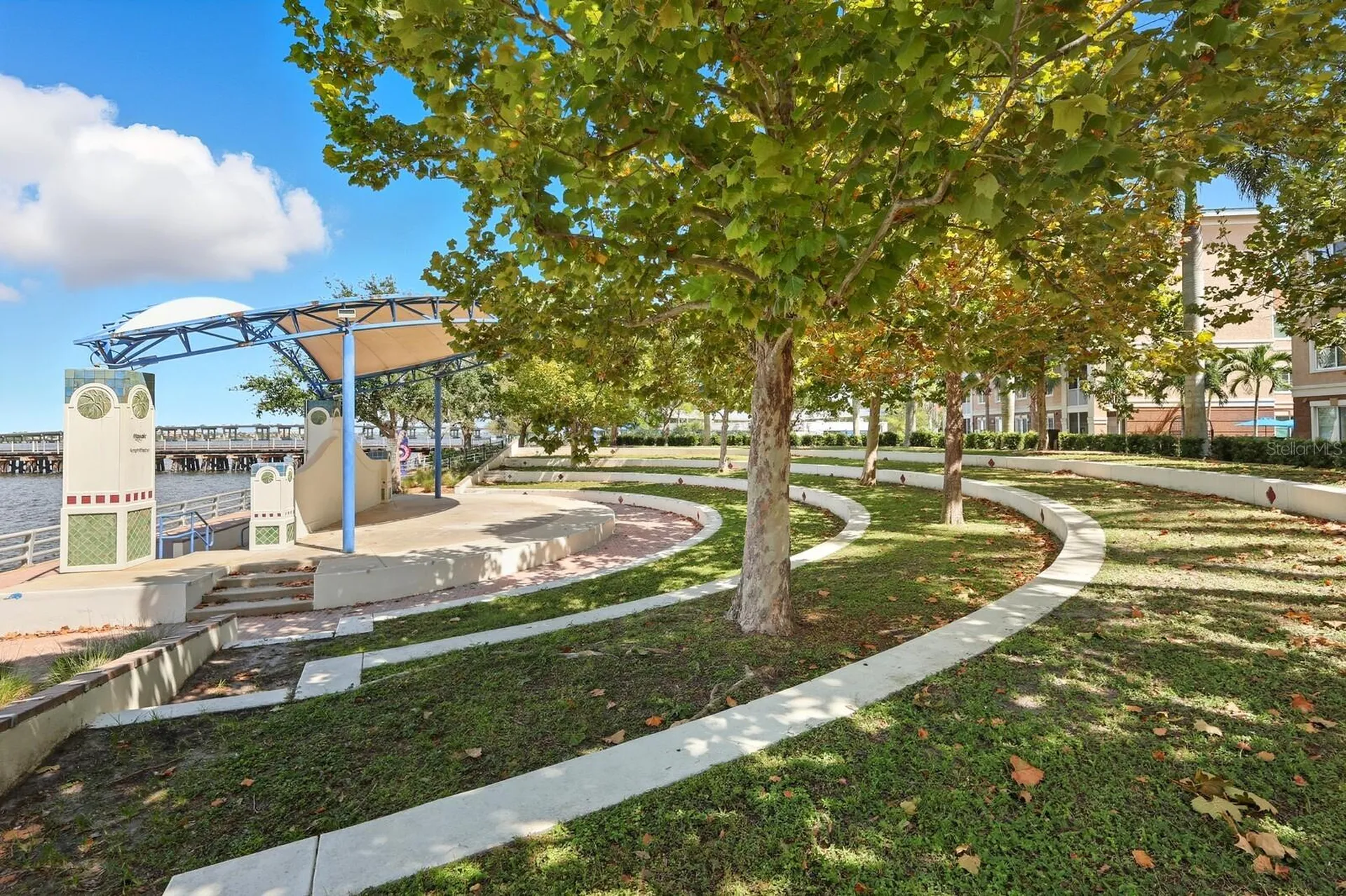 808 3rd Avenue W Bradenton FL 34205