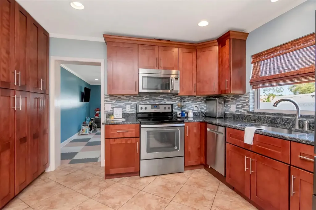2535 Lake Ellen Drive Tampa FL 33618