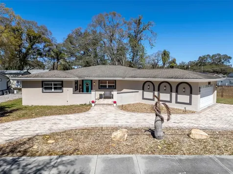 2535 Lake Ellen Drive Tampa FL 33618