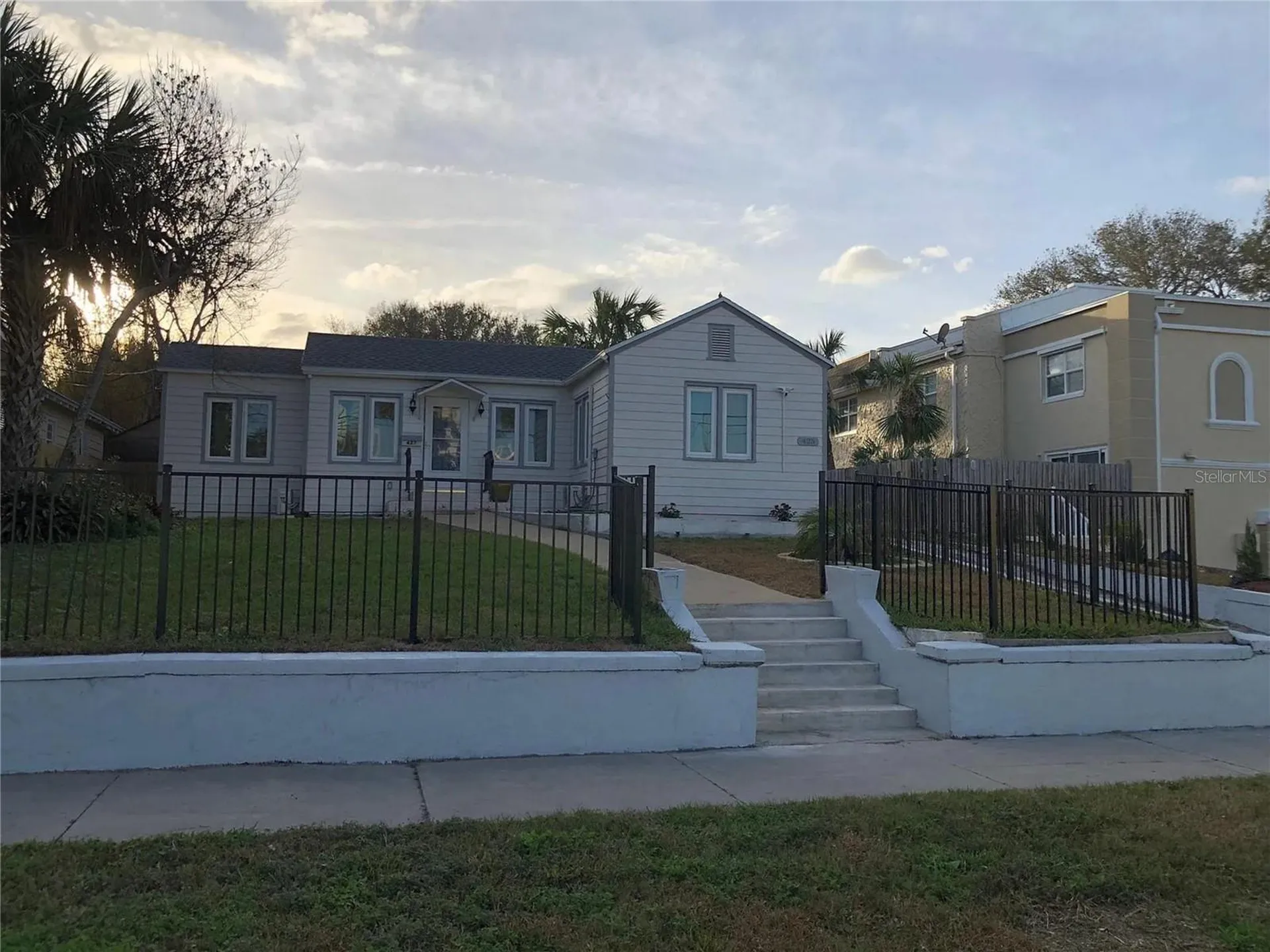 425 N Oleander Avenue Daytona Beach FL 32118