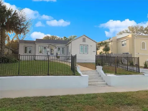 425 N Oleander Avenue Daytona Beach FL 32118