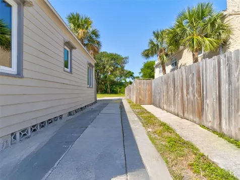 425 N Oleander Avenue Daytona Beach FL 32118