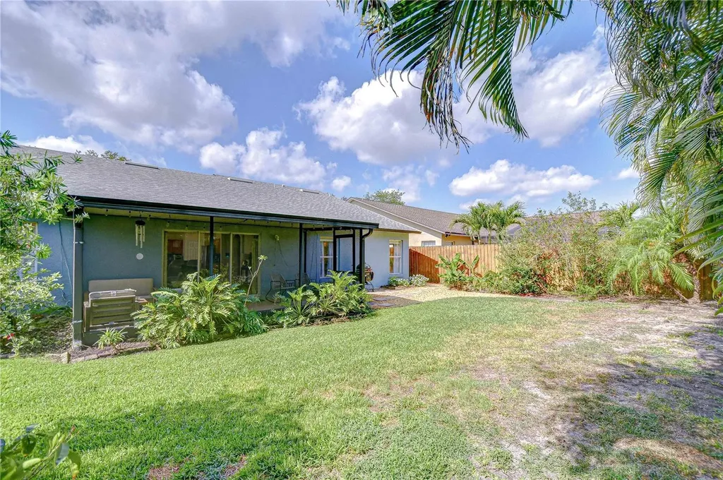 7107 Colonial Lake Drive Riverview FL 33578