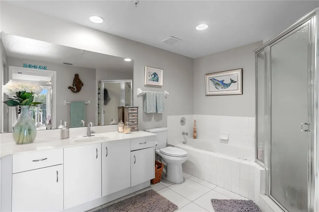 4750 Dolphin Cay Lane S St Petersburg FL 33711