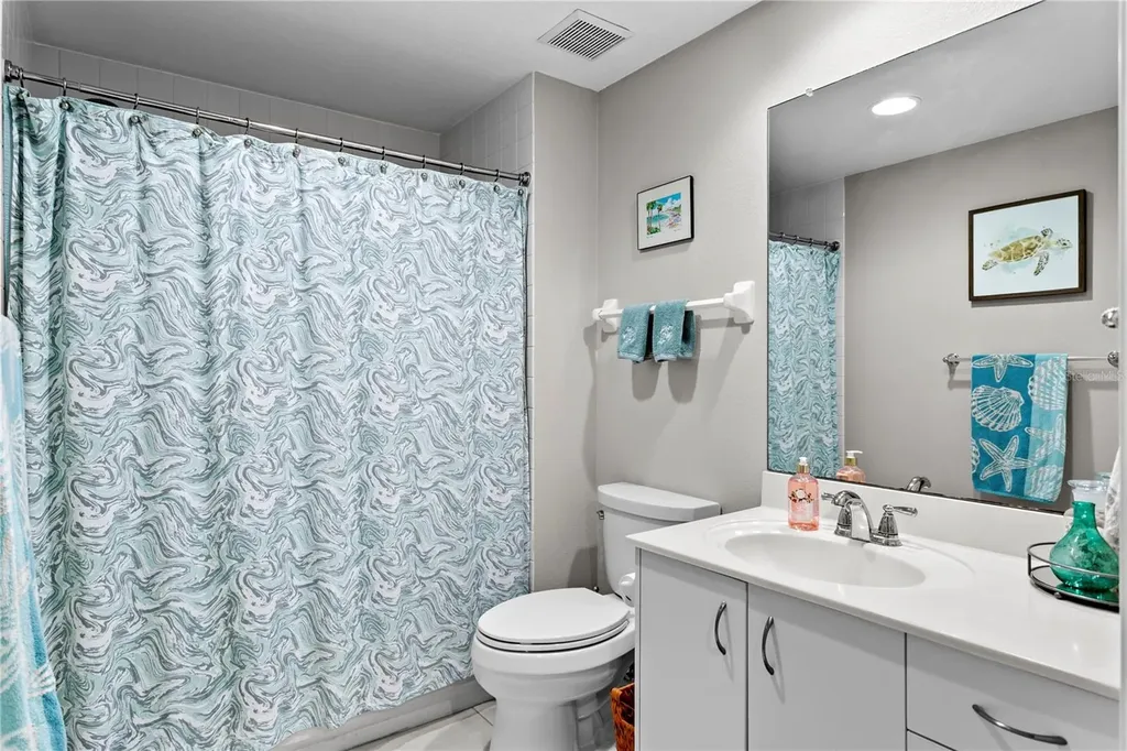 4750 Dolphin Cay Lane S St Petersburg FL 33711