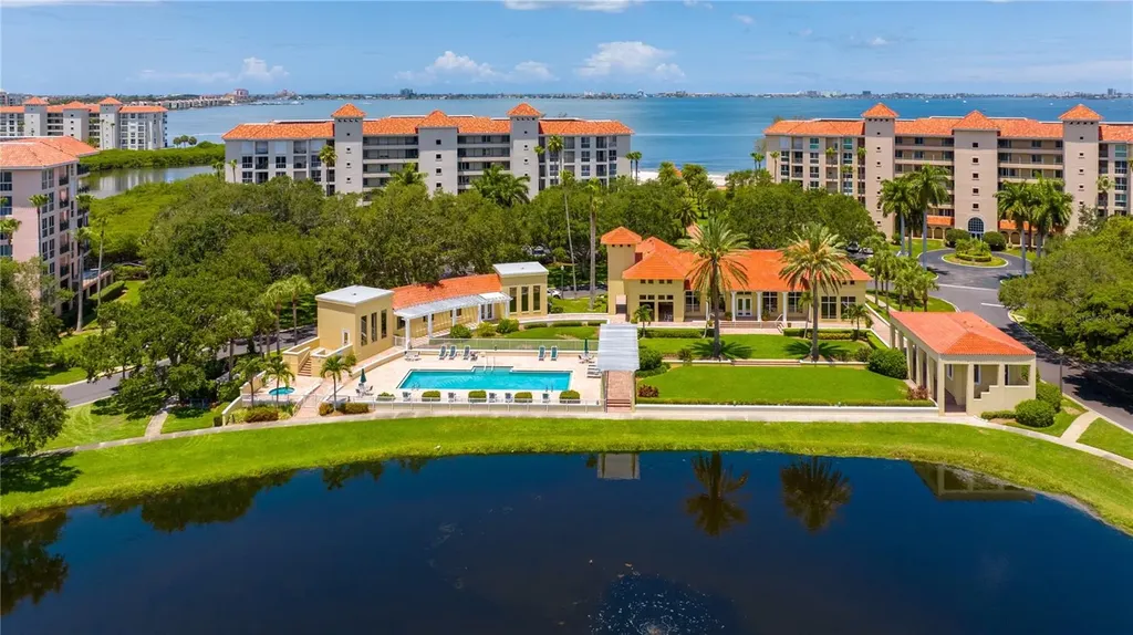 4750 Dolphin Cay Lane S St Petersburg FL 33711