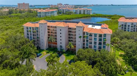 4750 Dolphin Cay Lane S St Petersburg FL 33711
